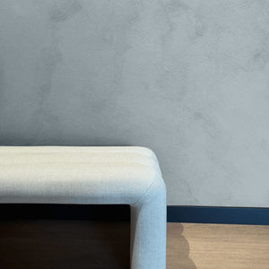 Korqpaint Moon grey op de muur